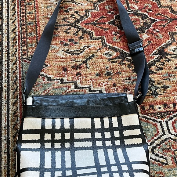 Coach Charles Black White Plaid Messenger Bag F11186 - Picture 6 of 14